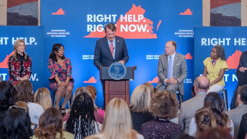 Ayuda correcta, ahora mismo Un aniversario de un año, Richmond - 12.14.23